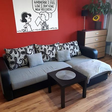 Kwadrat Maja Apartment Валбжих Екстериор снимка